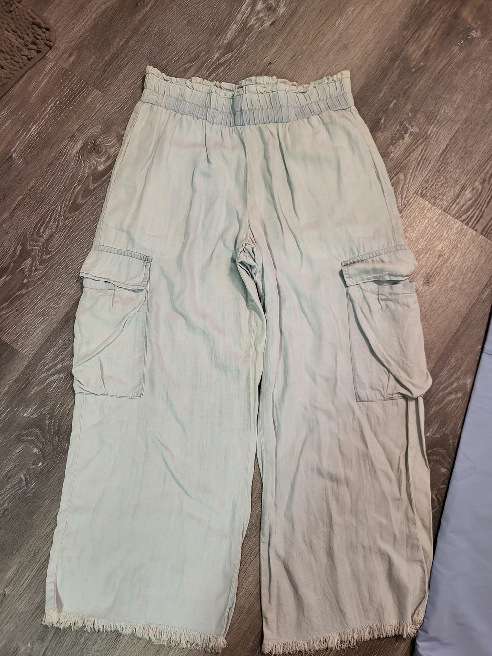 Indigo Rein Light Blue Wide-Leg Cargo Pants Size Medium